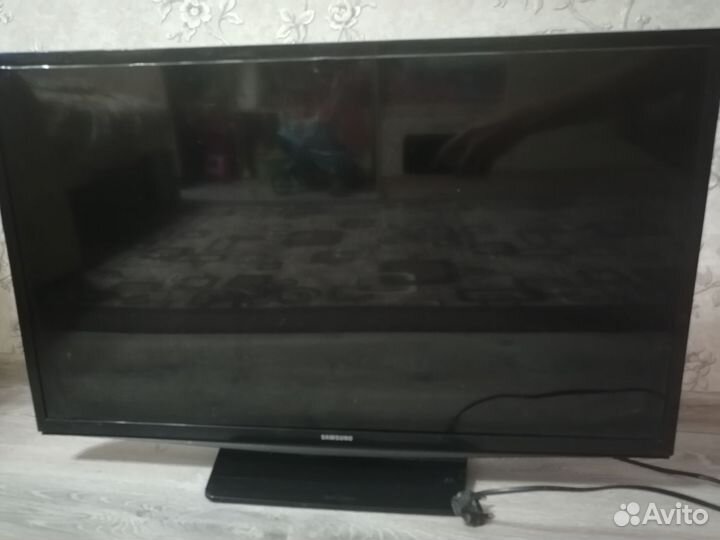 Телевизор samsung