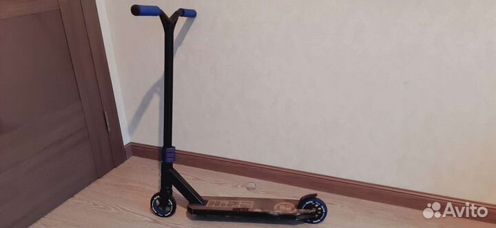 Трюковой самокат hipe