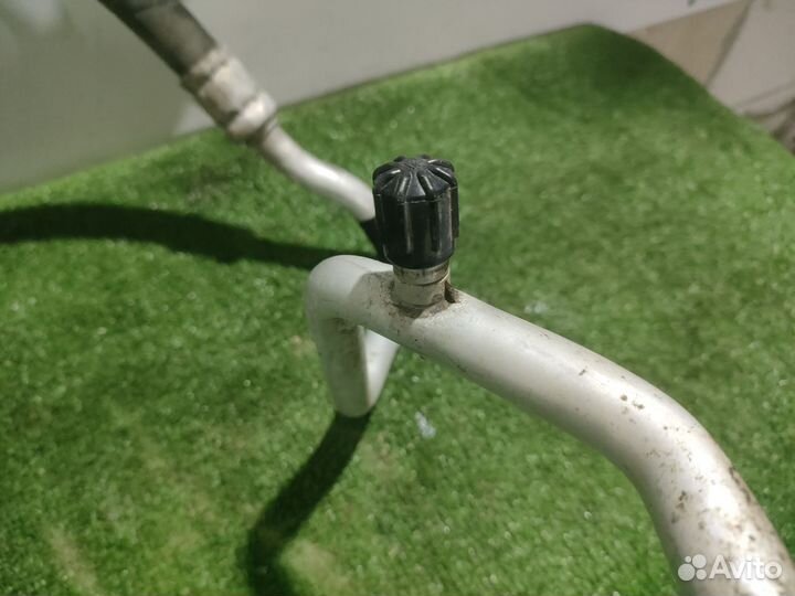 Трубка кондиционера 1 skoda rapid 2017