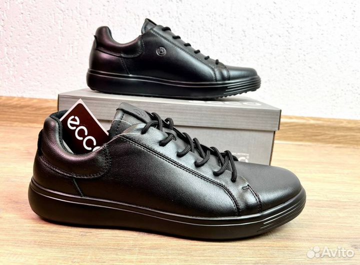 Кроссовки Ecco легкие