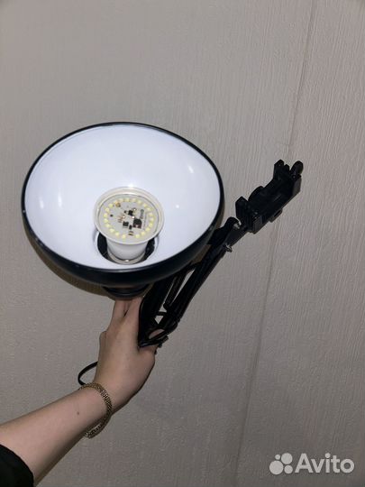 Лампа настольная для маникюра