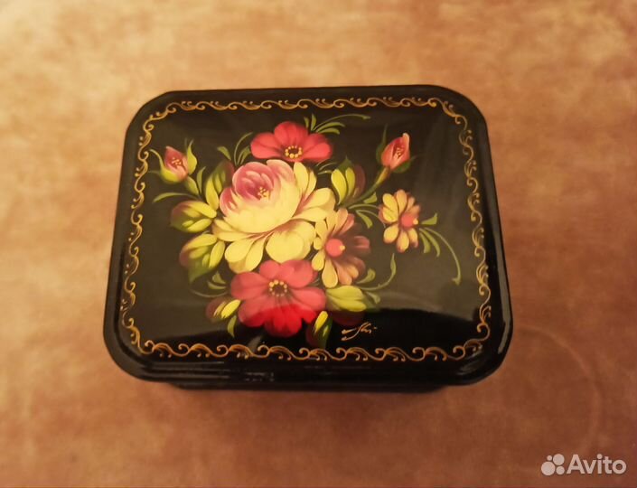 Шкатулка деревянная лаковая