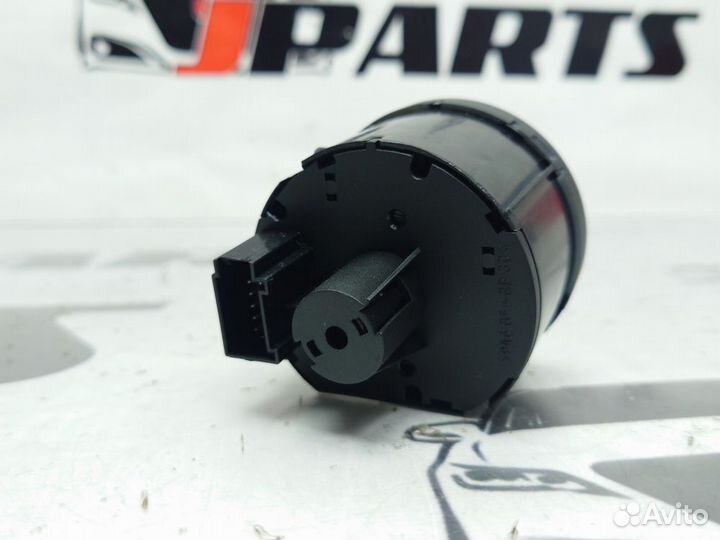 Переключатель света фар Volkswagen Tiguan 1 5N