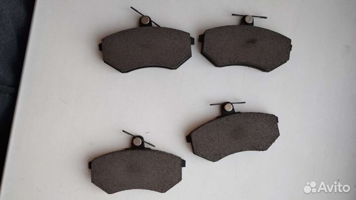 Тормозные колодки Hi-Q новые