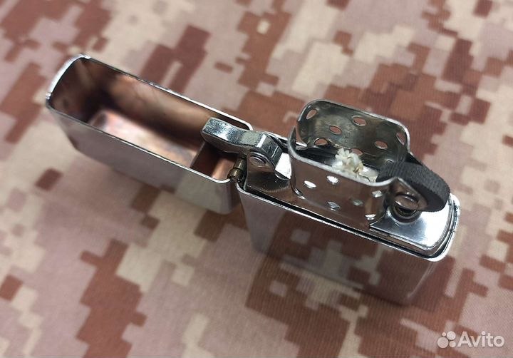 Бензиновая зажигалка 