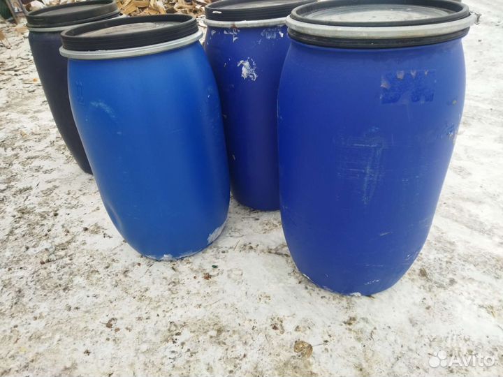 Бочка 200 литров с кришкой