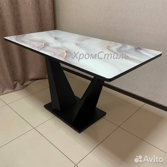 Стол кухонный 