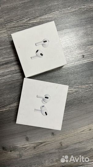 iPhone на запчасти (коробки от iPhone и airpods)