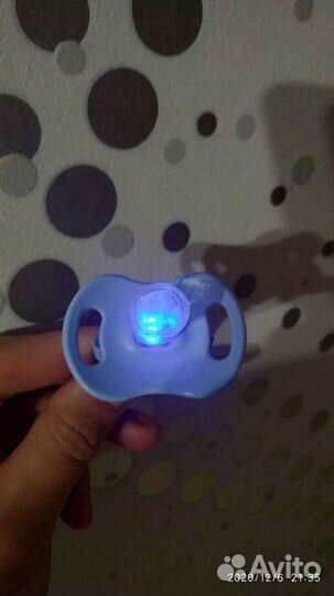 Соска антибактериальная со светодиодом