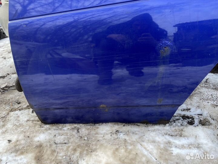 Задняя левая дверь приора 1