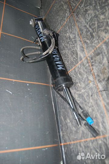 Амортизатор задний правый - BMW X5 F15