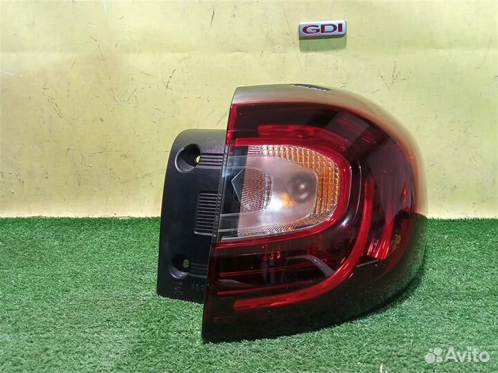 Фонарь задний наружный правый Renault Kaptur 2016