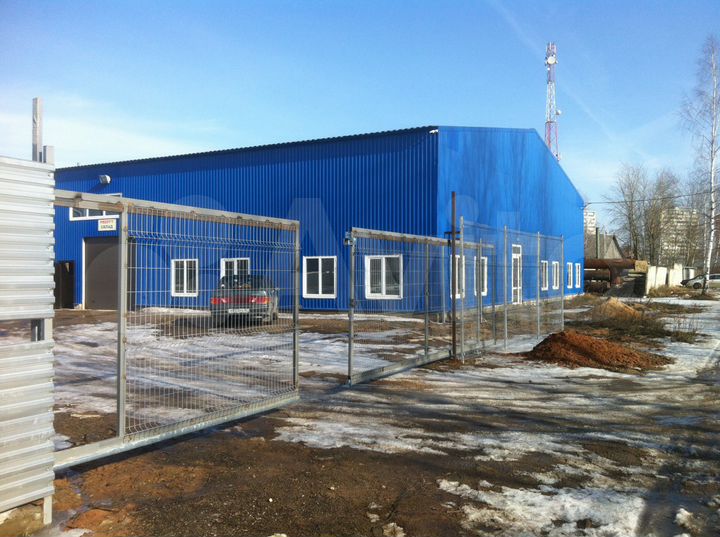 Помещение свободного назначения, 1300 м²