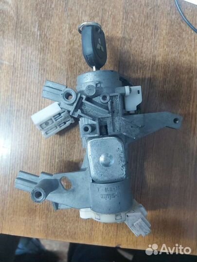 Замок зажигания Митсубиси Лансер Х