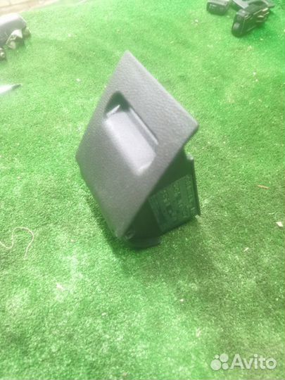 Бардачок Mitsubishi Lancer 9 1.6 2005