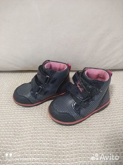 Ботинки демисезонные для девочки 22 размер