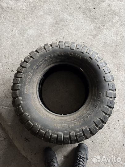 Bfgoodrich Mud-Terrain T/A KM2 285/75 R16