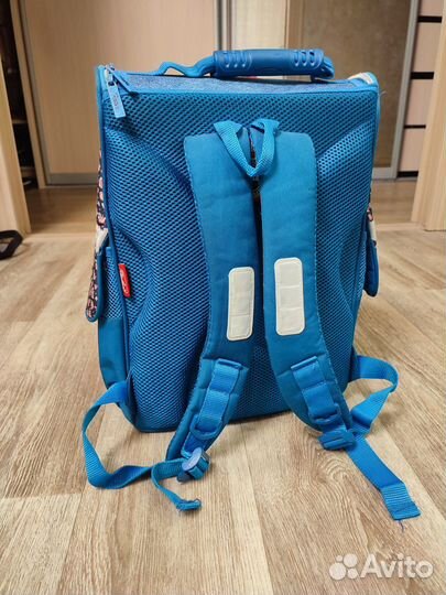 Рюкзак школьный