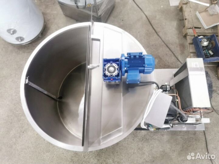 Охладитель молока на 1000 литров