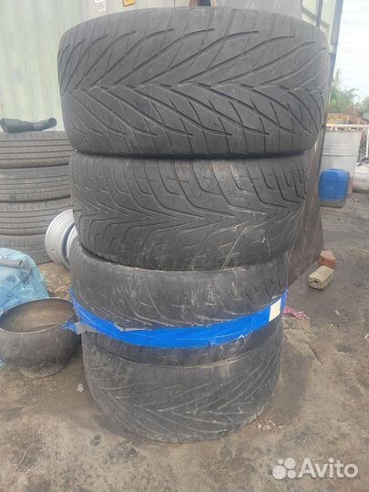 Toyo Eco Walker 305/40 R22 24H