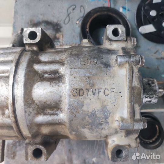 Компрессор кондиционера Nissan terrano 2015