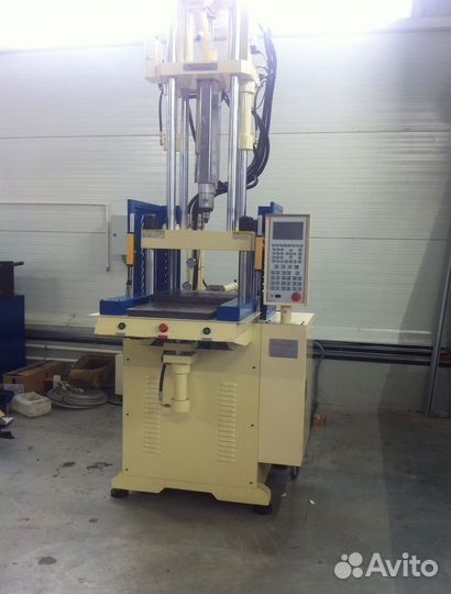 Вертикальный термопластавтомат ARK-plast TA-300