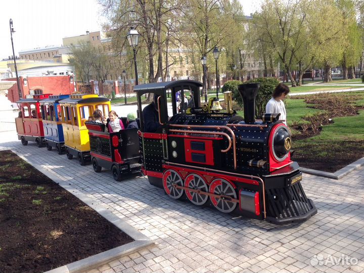 Аренда аттракциона паровозика Wattman на праздник