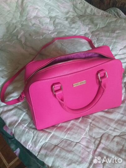 Сумка итальянской фирмы Laura Amatti Новая