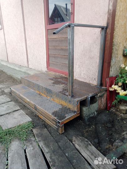 Банкетка для прихожей