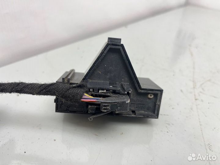 Кнопка аварийной сигнализации Opel Corsa D A14XER