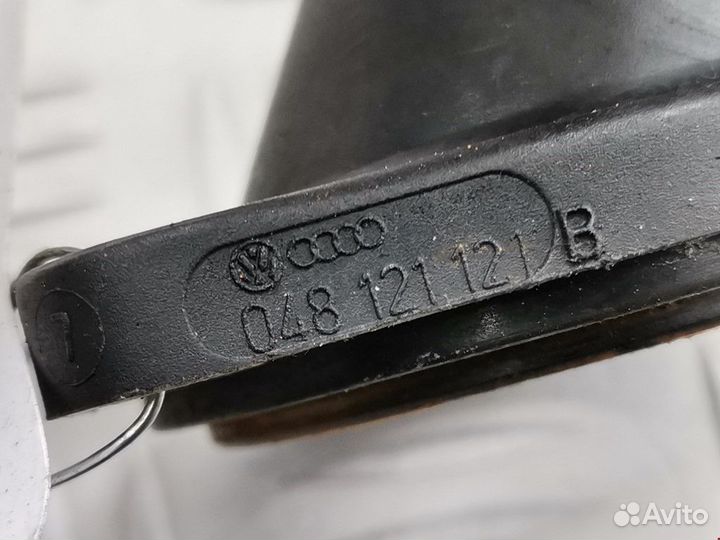 Корпус термостата Audi A6 4A/C4 1996 048121121B