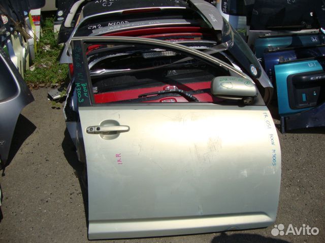 Дверь Daihatsu Boon M300S Toyota Passo KGC10