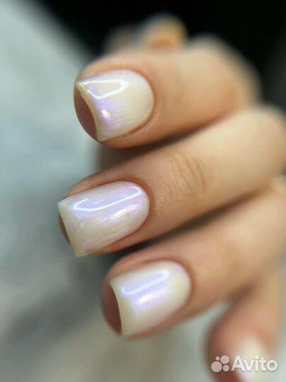 Требуется модель на маникюр