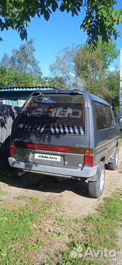 Nissan Largo 2.0 AT, 1992, 125 000 км