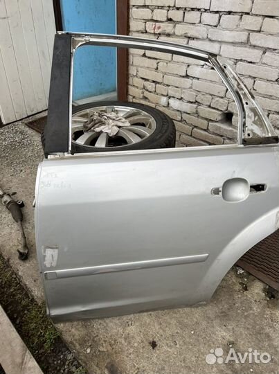 Дверь задняя левая Ford Focus 2 дорестайлинг