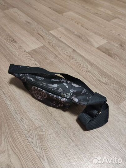 Поясная сумка бананка
