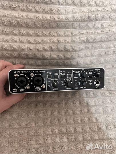 Звуковая карта behringer