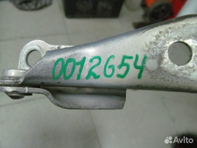 Петля капота правая Vw Golf 4 1J0 1998-2006