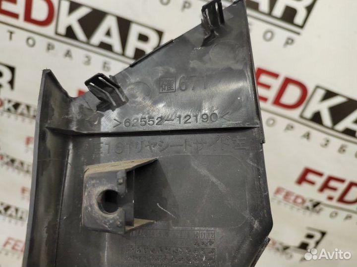 Накладка задней стойки задняя левая Toyota Corolla