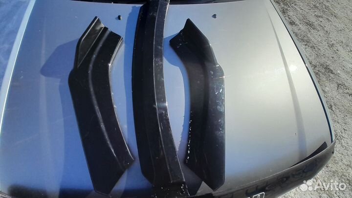 Накладка на бампер универсальный