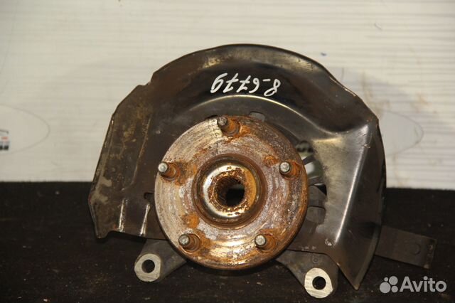 Ступица перед право c Toyota Ipsum ACM21W 2AZ-FE