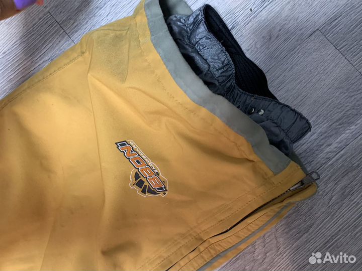 Сноубордический костюм женский