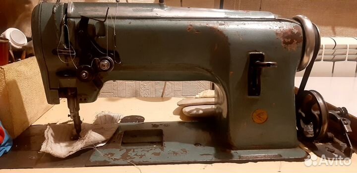 Швейная машина