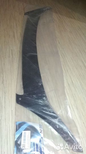 Дефлектор капота