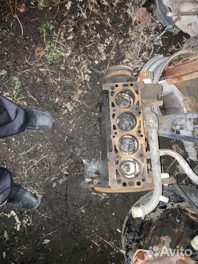 Продам двигатель бу с daewoo нэксии на запчасти