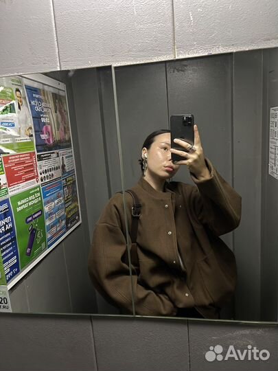 Бомбер шерстяной коричневый