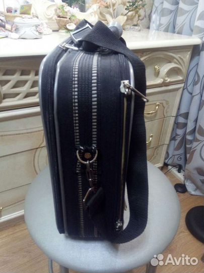 Мужская сумка для деловых поездок