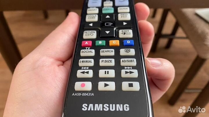 Телевизор с 3D Samsung UE46D7000LS 46 дюймов