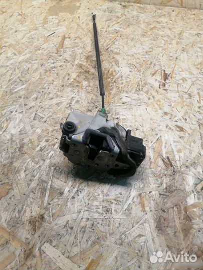 Замок двери задний правый Шевроле Авео T300