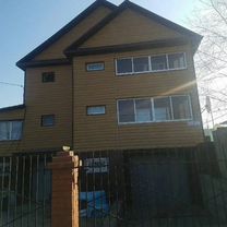 Коттедж 320 м² на участке 6 сот.